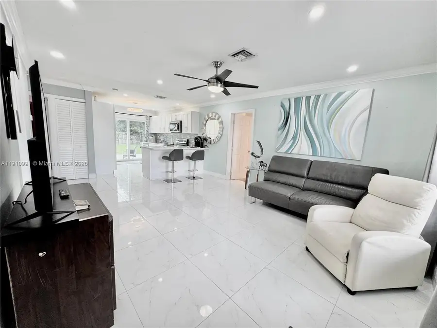 2462 NW 62nd Ter, Margate, FL 33063 - Image #2