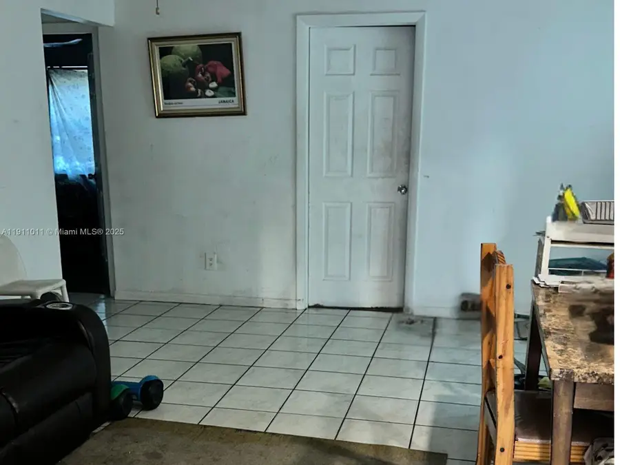 3905 E Woodscape Dr, Miramar, FL 33023 - Image #2