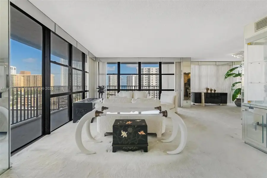 800 Parkview Dr #1021, Hallandale Beach, FL 33009 - Image #3