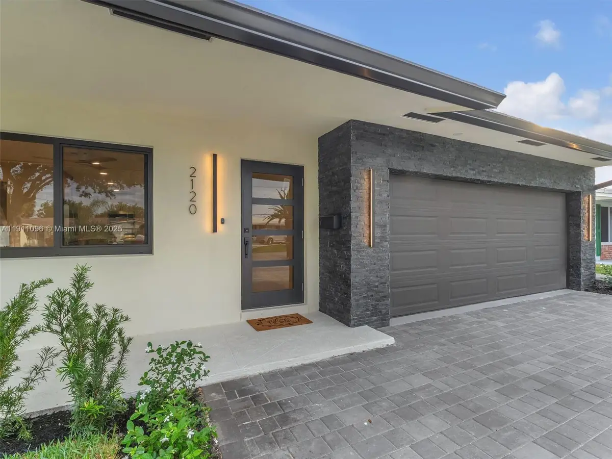 2120 NE 55th Ct, Fort Lauderdale, FL 33308 - Image #1