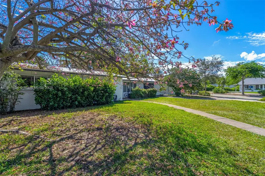 9630 SW 182nd St, Palmetto Bay, FL 33157 - Image #2