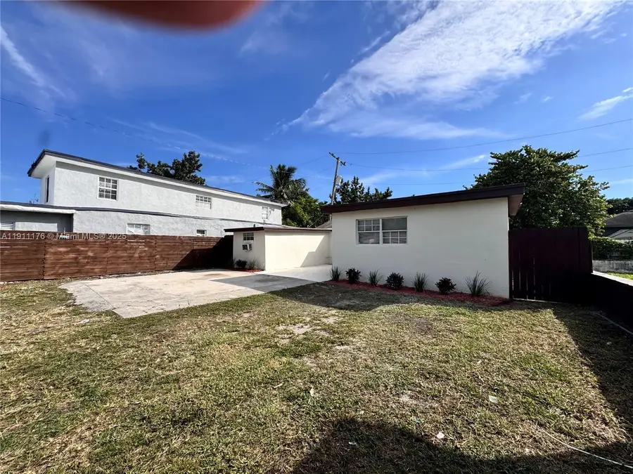 748 NW 77th Ter, Miami, FL 33150 - Image #2