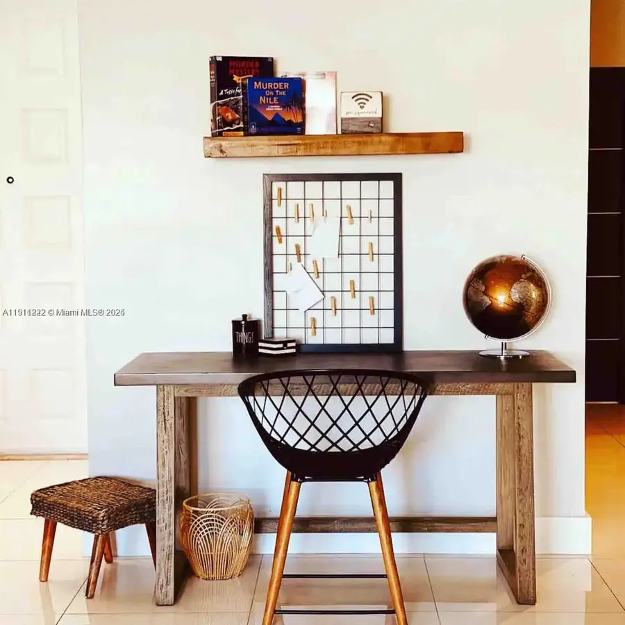 1260 S 13th Ave, Hollywood, FL 33019 - Image #2