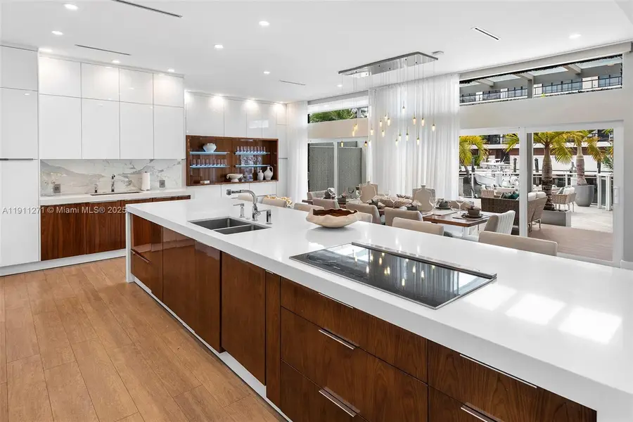 1319 Seminole Dr, Fort Lauderdale, FL 33304 - Image #3