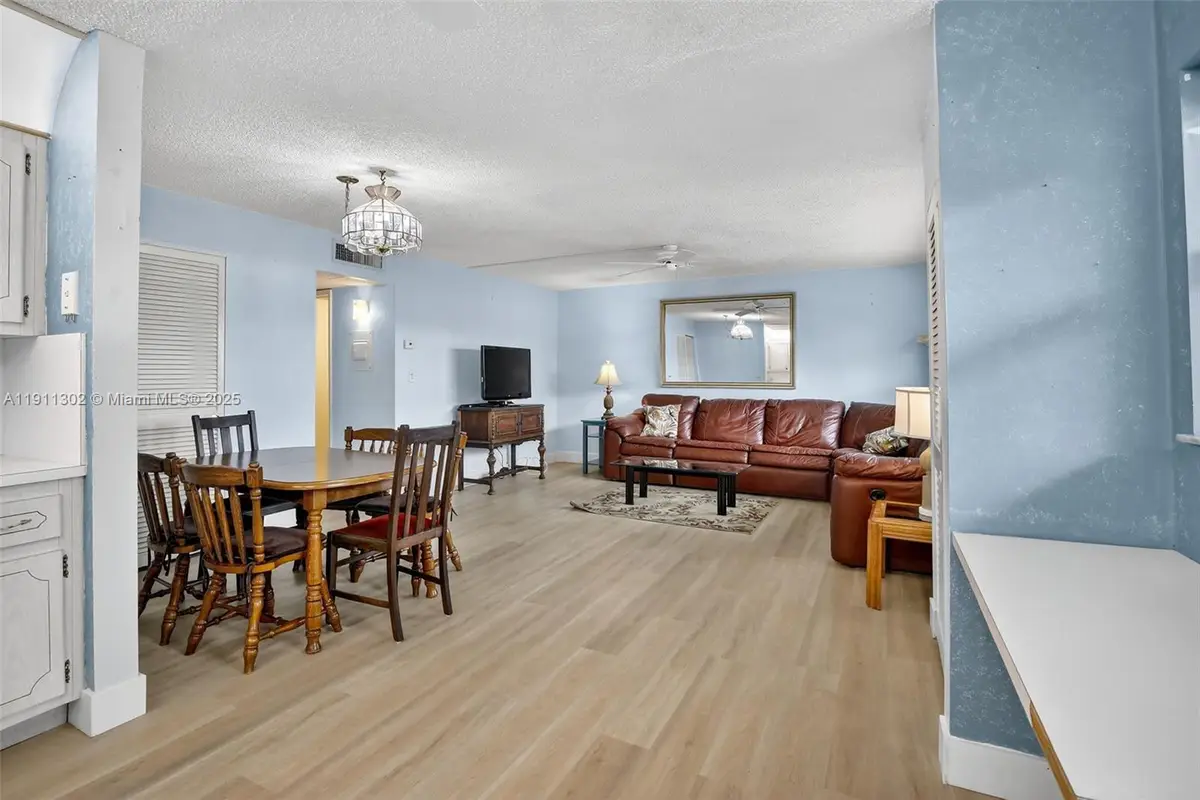 1354 N 12th Ct #11B, Hollywood, FL 33019 - Image #1