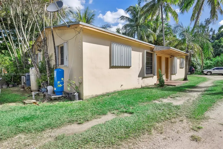22950 SW 156th Ave, Miami, FL 33170 - Image #2