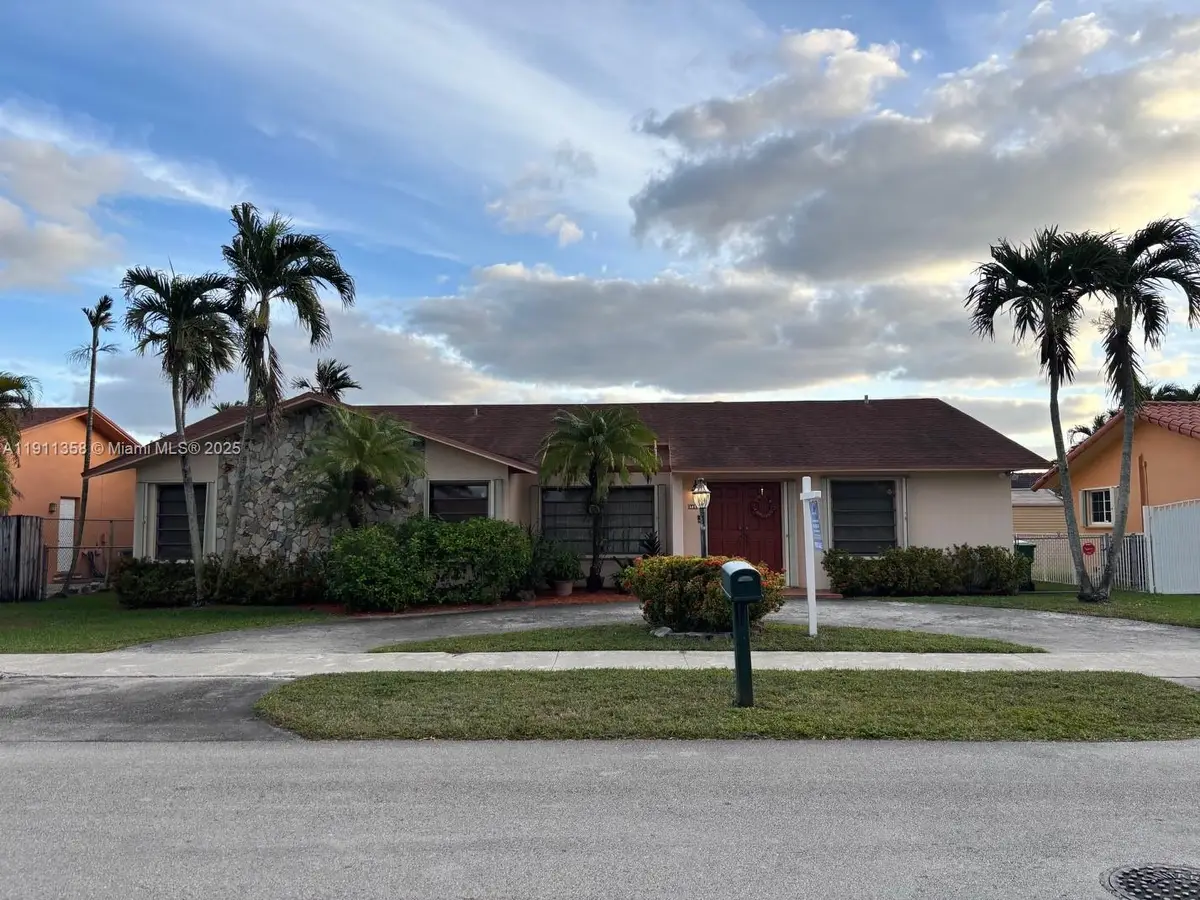 9730 SW 5th St, Miami, FL 33174 - Image #1