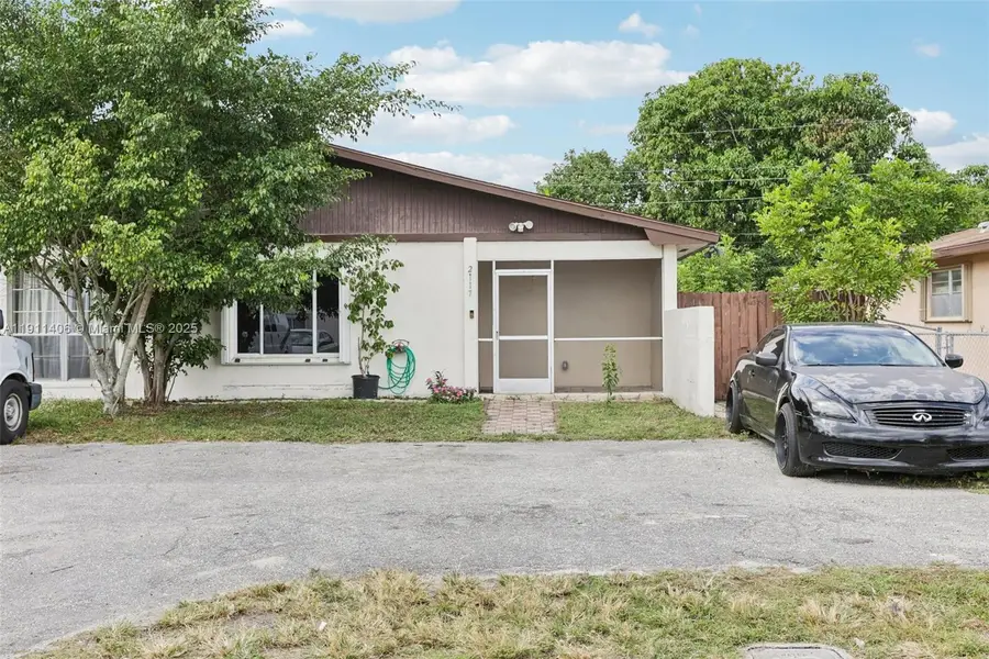 2117 E Bond Dr #1, West Palm Beach, FL 33415 - Image #2