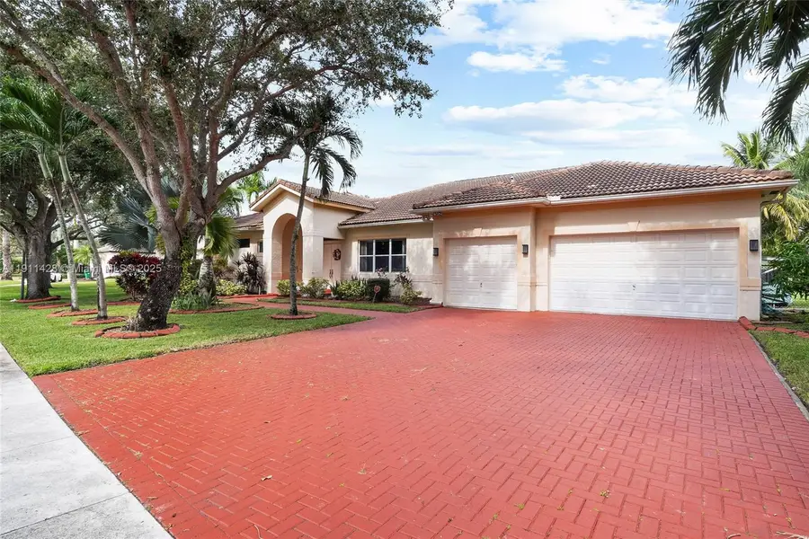 13875 SW 41st St, Davie, FL 33330 - Image #3