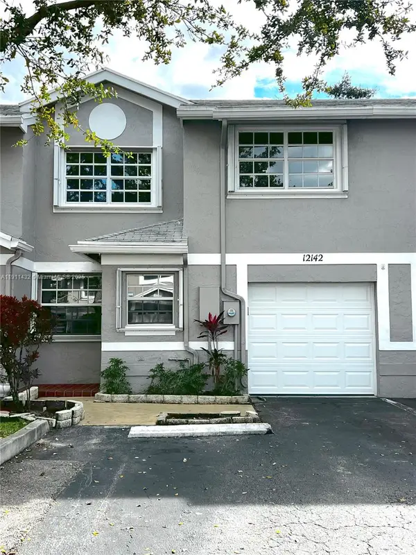 12142 SW 50th Ct, Cooper City, FL 33330