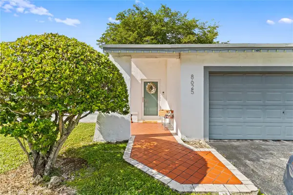 8625 SW 133rd Road Pl, Miami, FL 33183