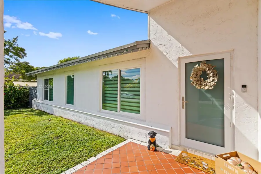 8625 SW 133rd Road Pl, Miami, FL 33183 - Image #2