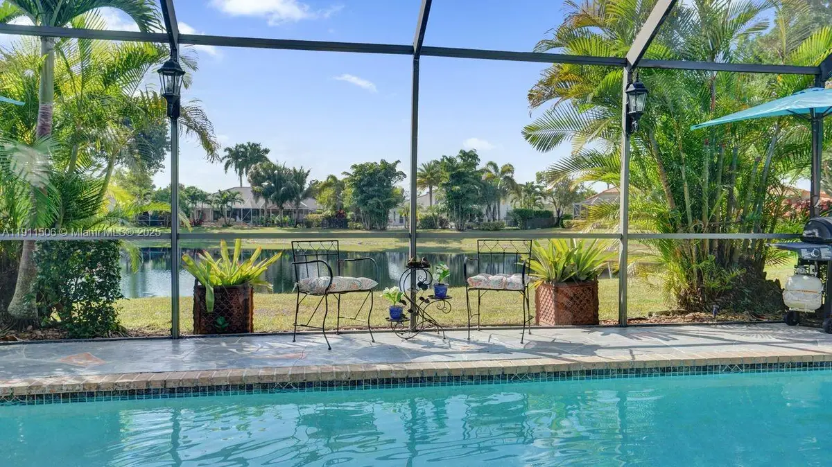 10858 White Aspen Ln, Boca Raton, FL 33428 - Image #1