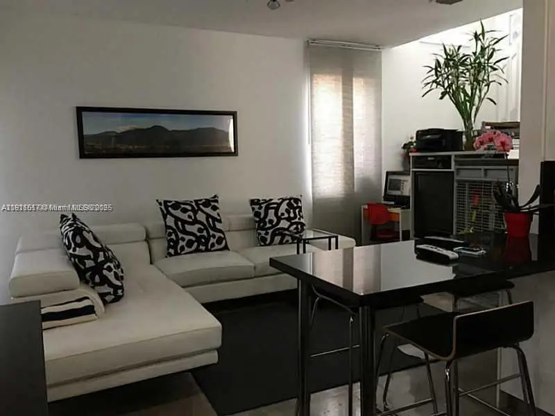 1654 Salerno Cir, Weston, FL 33327 - Image #3