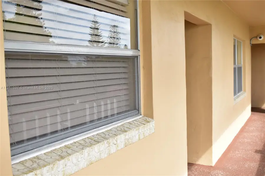 9301 Sunrise Lakes Blvd #303, Sunrise, FL 33322 - Image #2