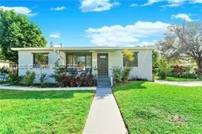 6470 Mcclellan St, Hollywood, FL 33024 - Image #1