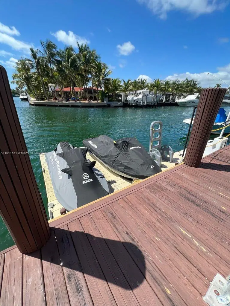 2430 NE 135th St #105, North Miami, FL 33181 - Image #1