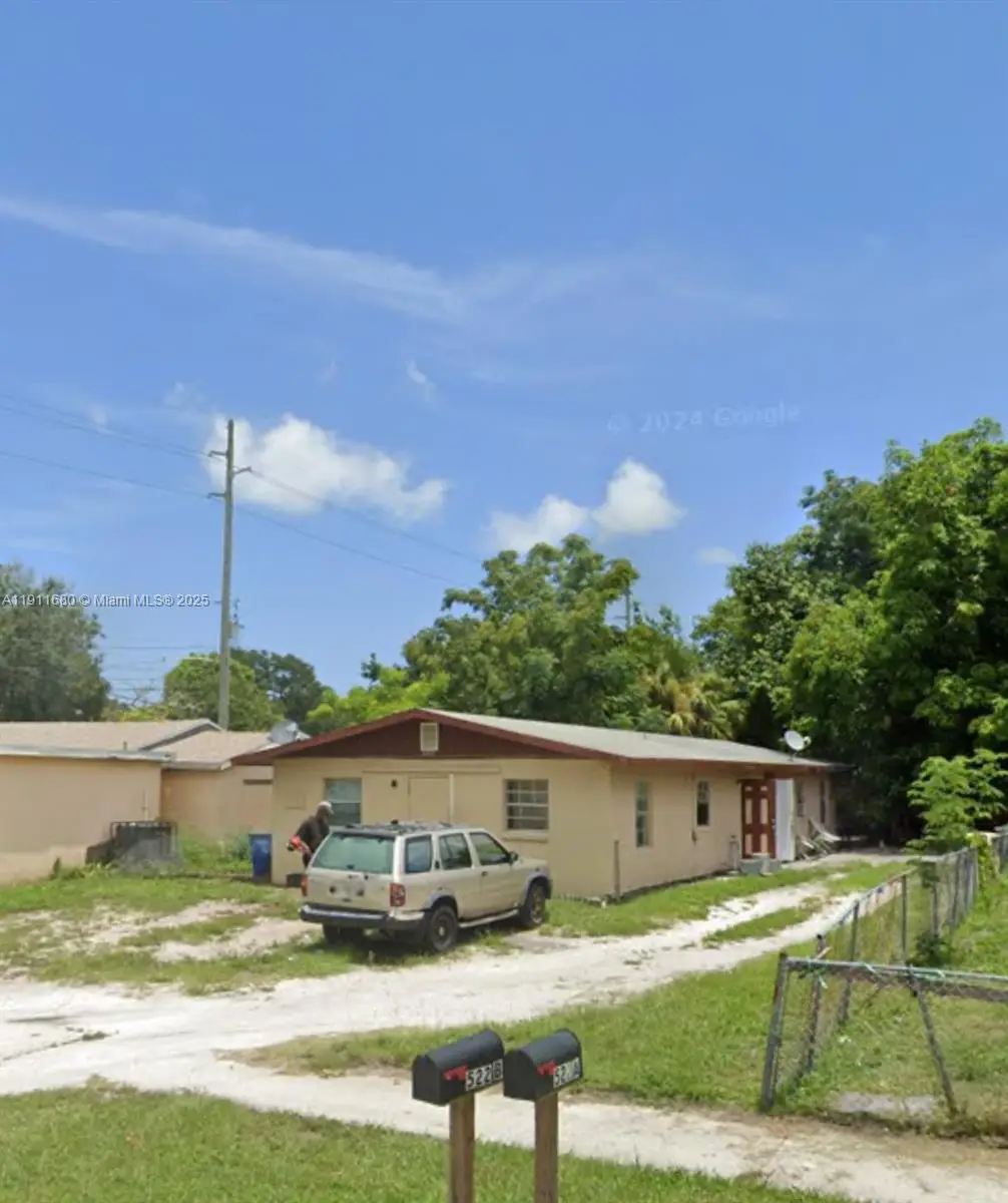 522 N 21st St, Fort Pierce, FL 34950 - Image #1