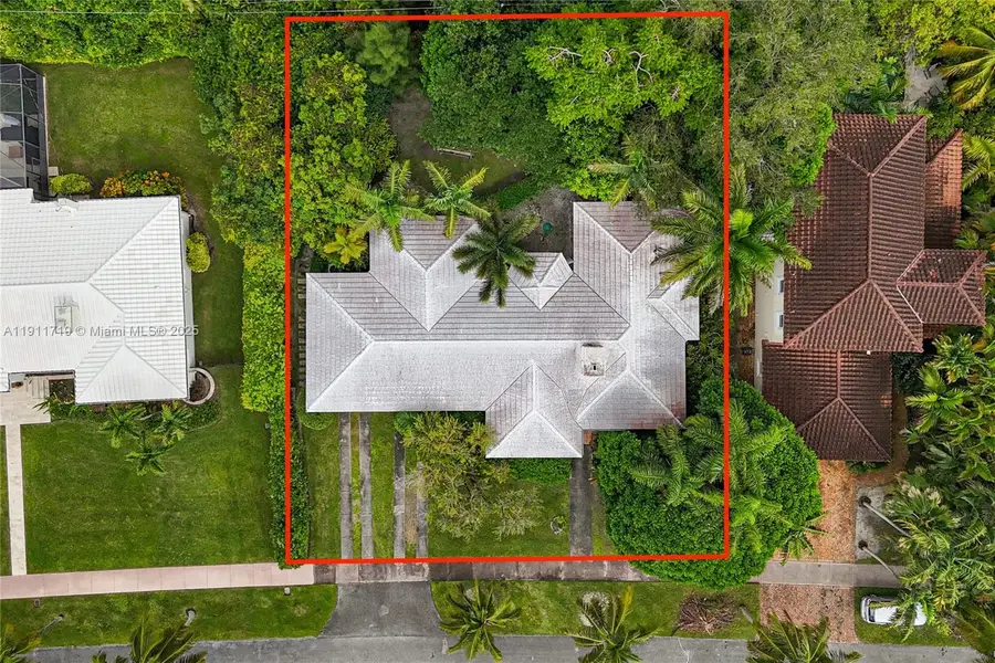 919 Tendilla Ave, Coral Gables, FL 33134 - Image #2