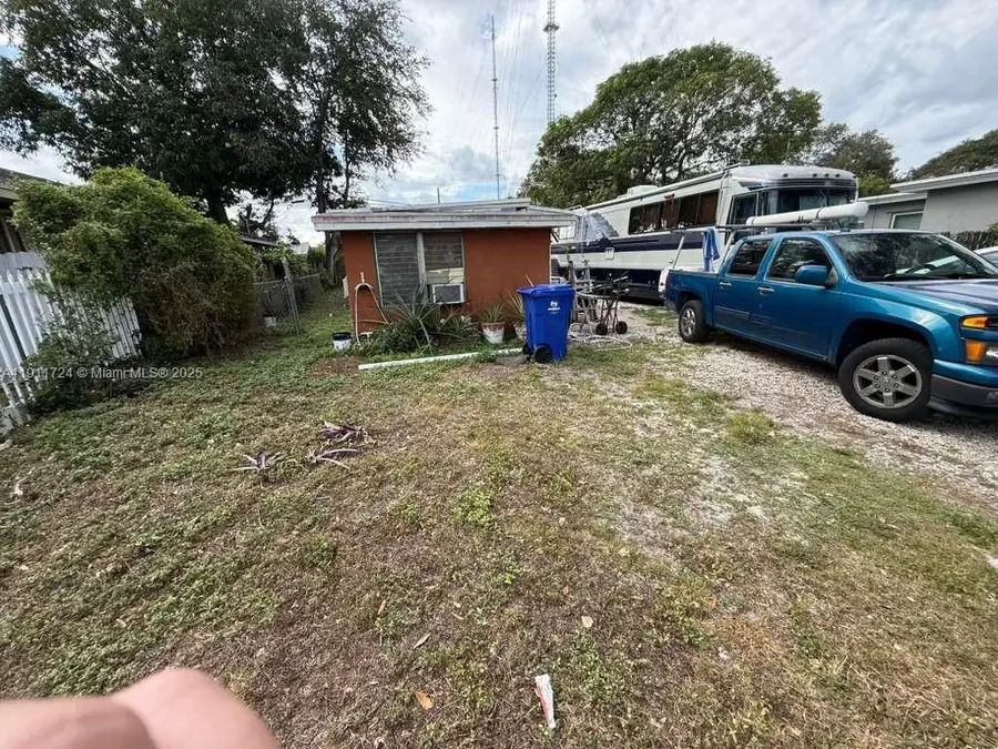 6036 SW 40th Ct, Miramar, FL 33023 - Image #3