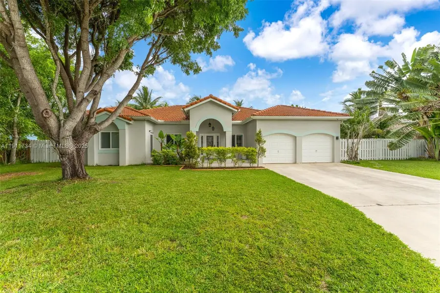 12743 SW 220th St, Miami, FL 33170 - Image #3