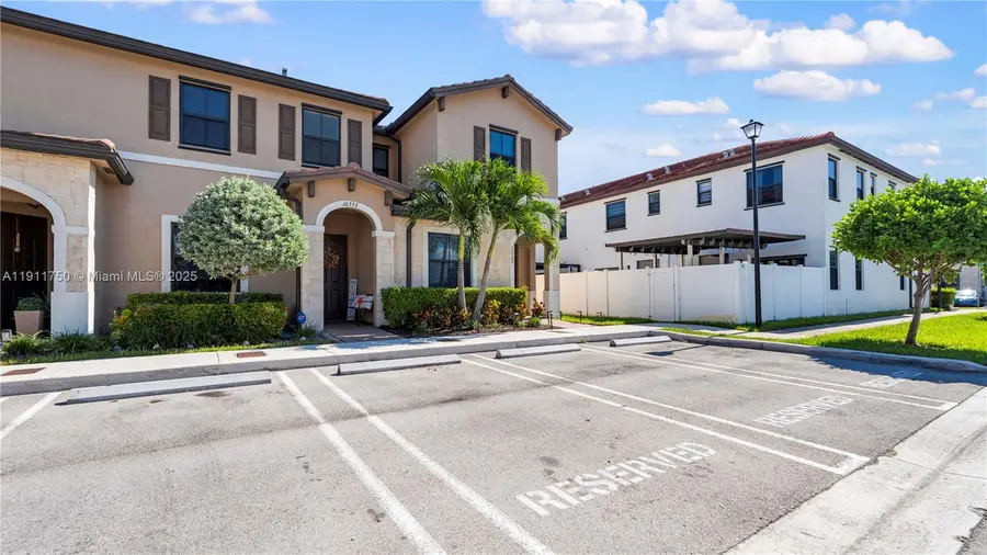 10547 W 34th Ct, Hialeah, FL 33018 - Image #2