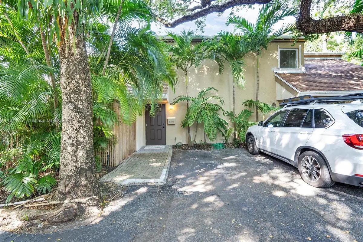 3235 Mcdonald St #5, Miami, FL 33133 - Image #1