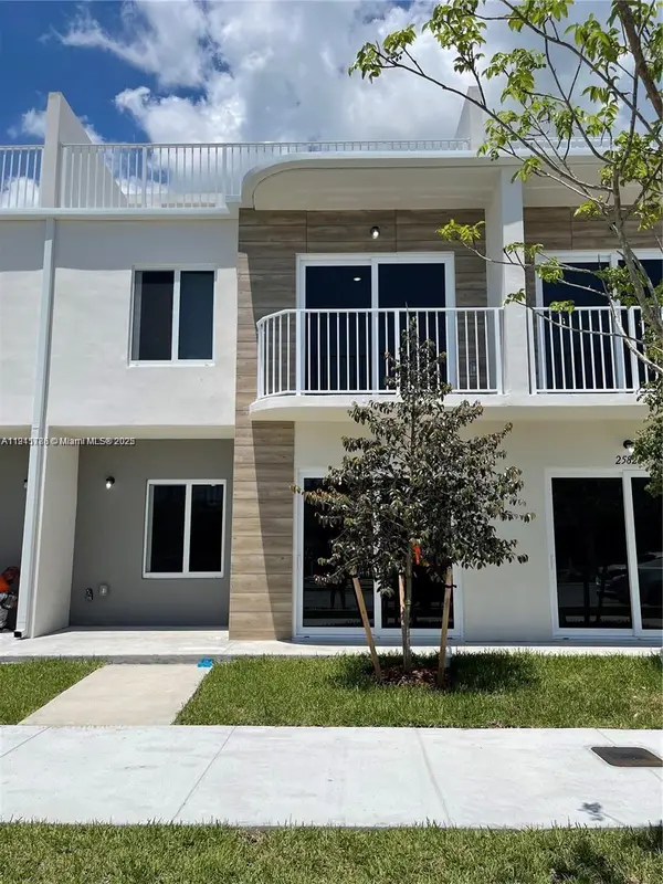 25851 SW 144th Ct, Naranja, FL 33032