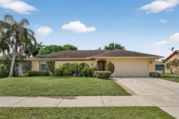 701 NW 41st Ter, Deerfield Beach, FL 33442