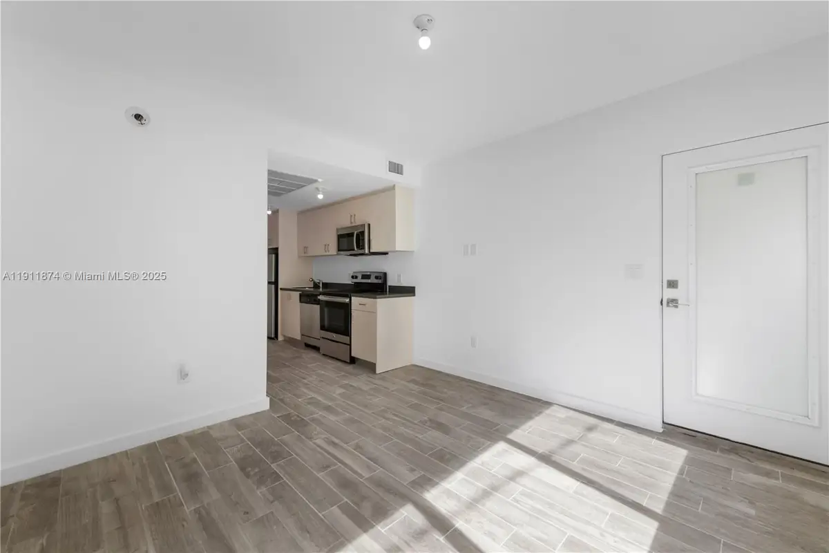 1035 Euclid Ave #25, Miami Beach, FL 33139 - Image #1