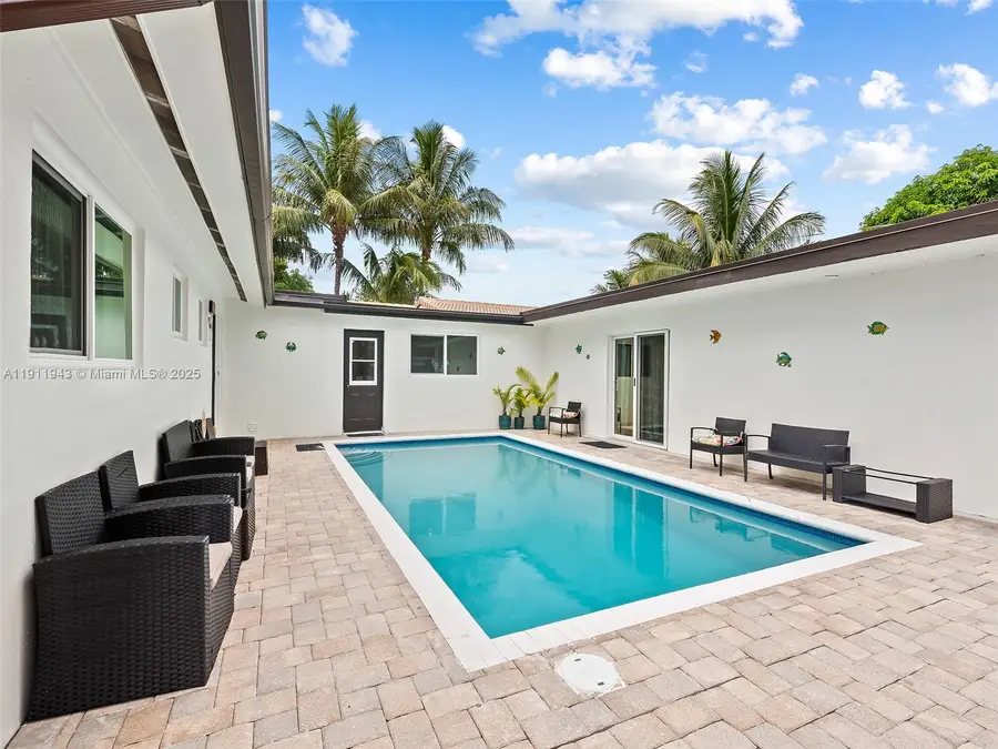 2320 SW 36th Ave, Fort Lauderdale, FL 33312 - Image #3