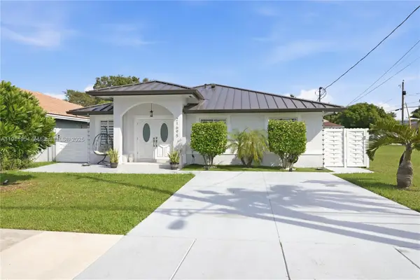 21695 SW 120th Ave, Miami, FL 33170