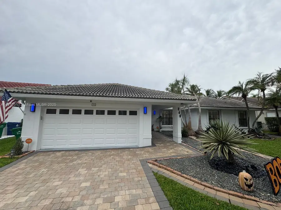 260 NW 121st Ter, Coral Springs, FL 33071 - Image #2