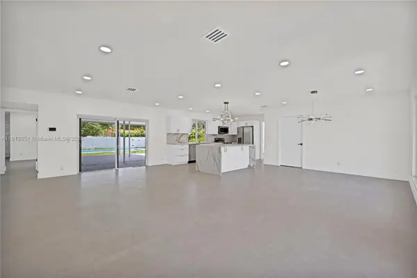 3917 Adams St, Hollywood, FL 33021