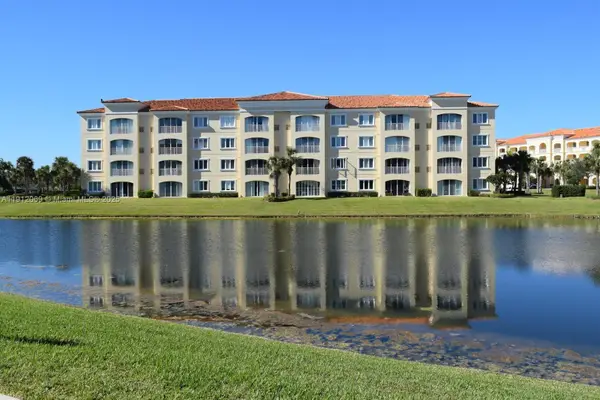 37 E Harbour Isle Dr E #206, Fort Pierce, FL 34949