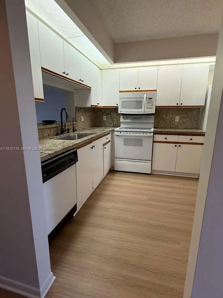 1401 SW 128th Ter #205H, Pembroke Pines, FL 33027 - Image #3