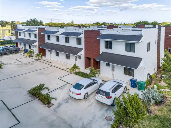 936 NW 10th St #3, Florida City, FL 33034