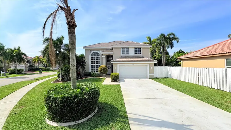 1002 NW 182nd Way, Pembroke Pines, FL 33029 - Image #3