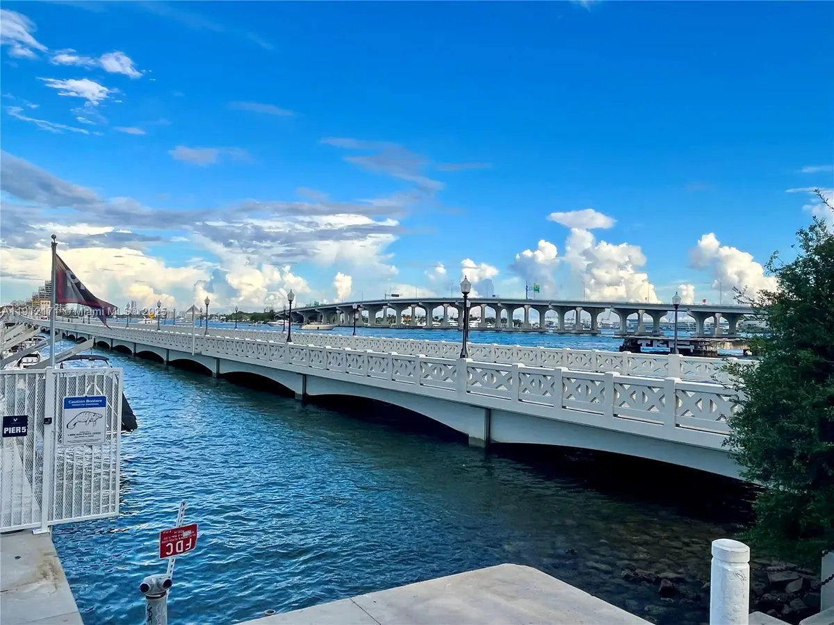 555 NE 15th St #15G, Miami, FL 33132 - Image #1