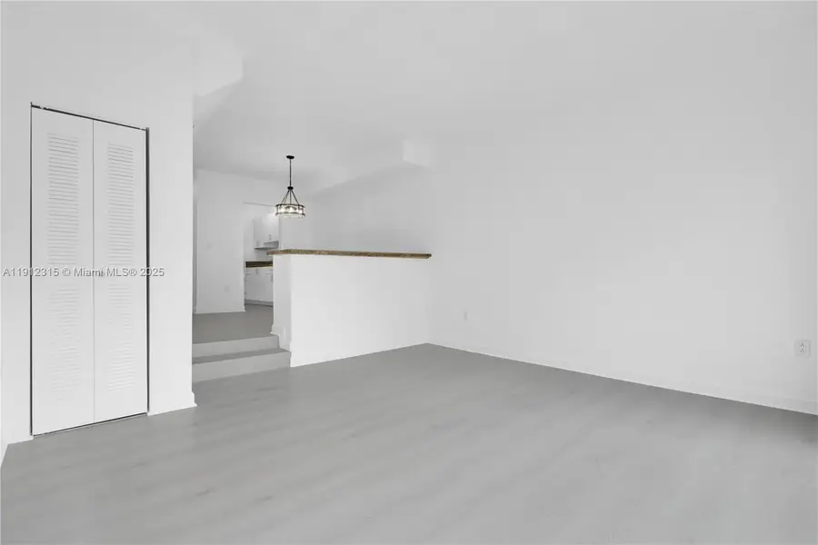 10900 SW 104th St #121, Miami, FL 33176 - Image #3