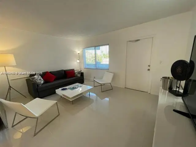 1400 NE 54th St #205, Fort Lauderdale, FL 33334 - Image #3