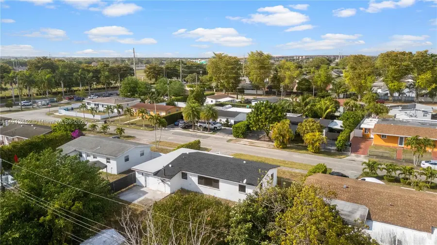 11532 SW 136th Ter, Miami, FL 33176 - Image #2