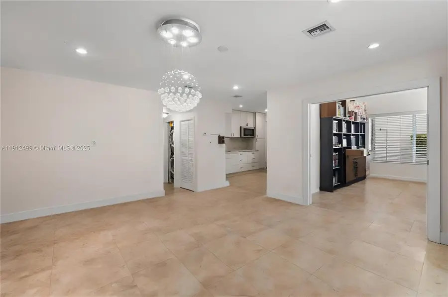 1601 Bay Rd #4, Miami Beach, FL 33139 - Image #2