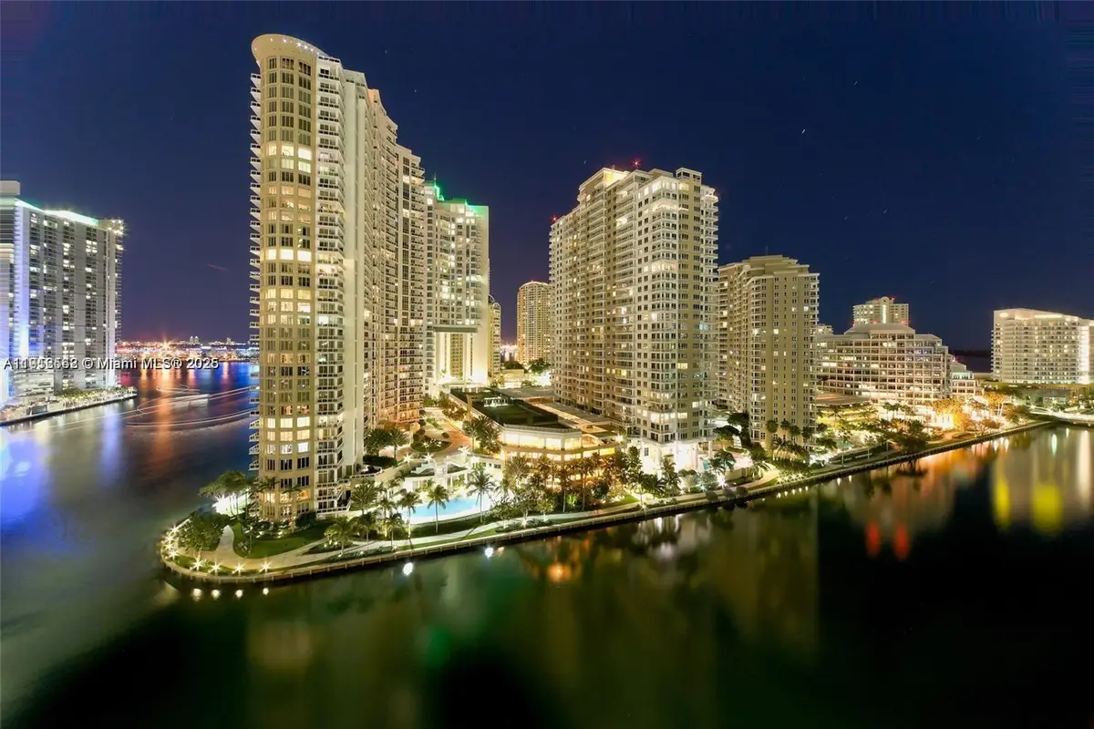 900 Brickell Key Blvd #1502, Miami, FL 33131 - Image #1