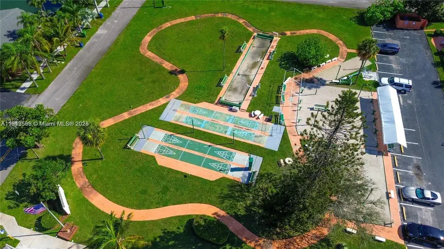 900 SW 10th Ter #8S, Hallandale Beach, FL 33009 - Image #3