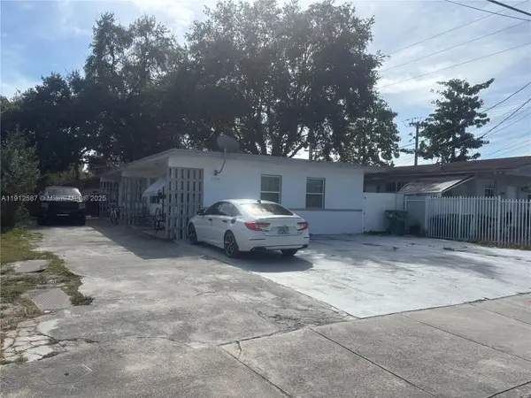 3390 NW 50th St, Miami, FL 33142