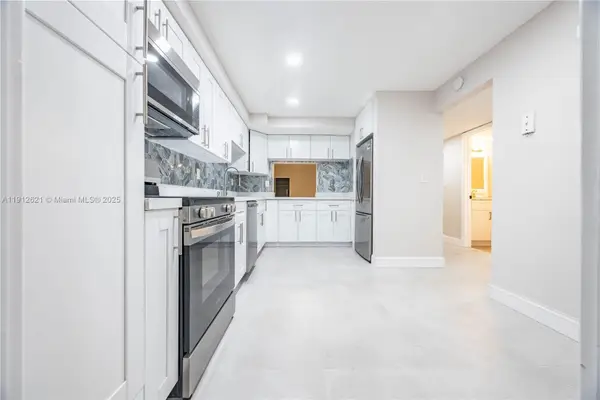 6563 Racquet Club Dr #124, Lauderhill, FL 33319