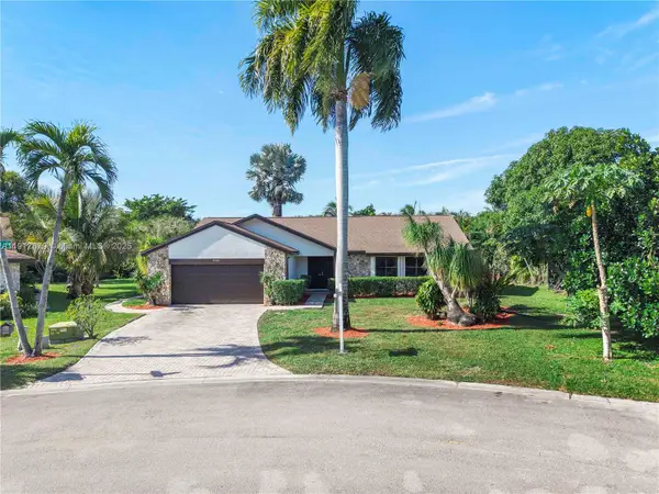 4320 NW 113th Ter, Coral Springs, FL 33065