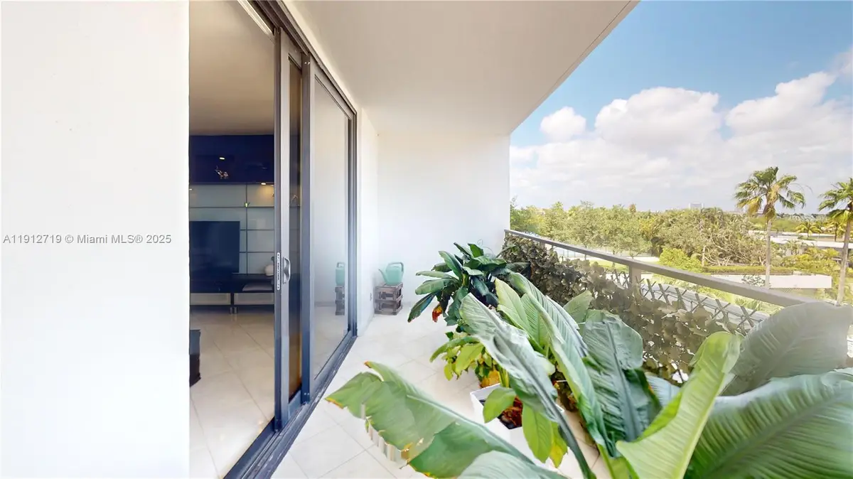 2500 Parkview Dr #507, Hallandale Beach, FL 33009 - Image #1