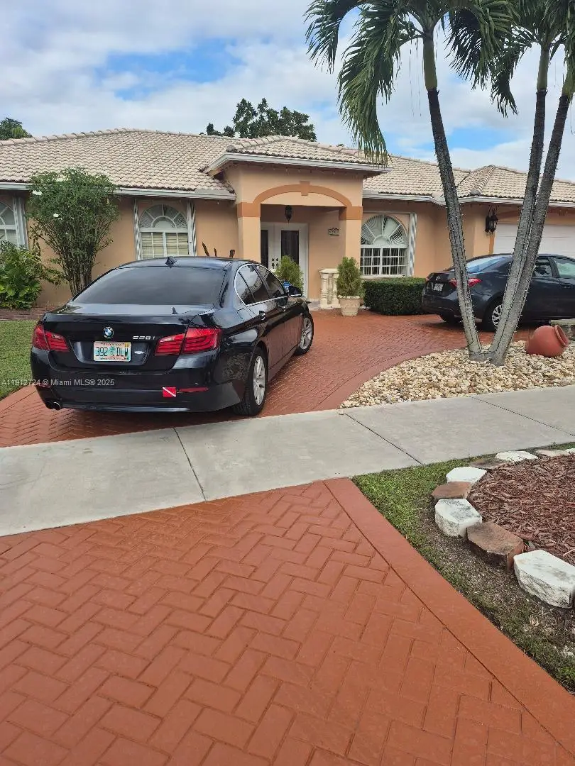 15319 SW 138th Ter, Miami, FL 33196 - Image #2